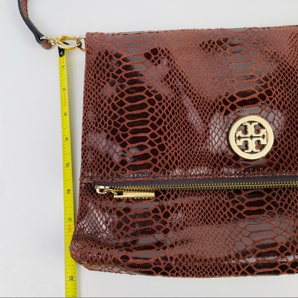 Authentic Tory Burch Maroon Snake Skin Fold Over Shoulder Bag Clutch Purse - Picture 12 of 12